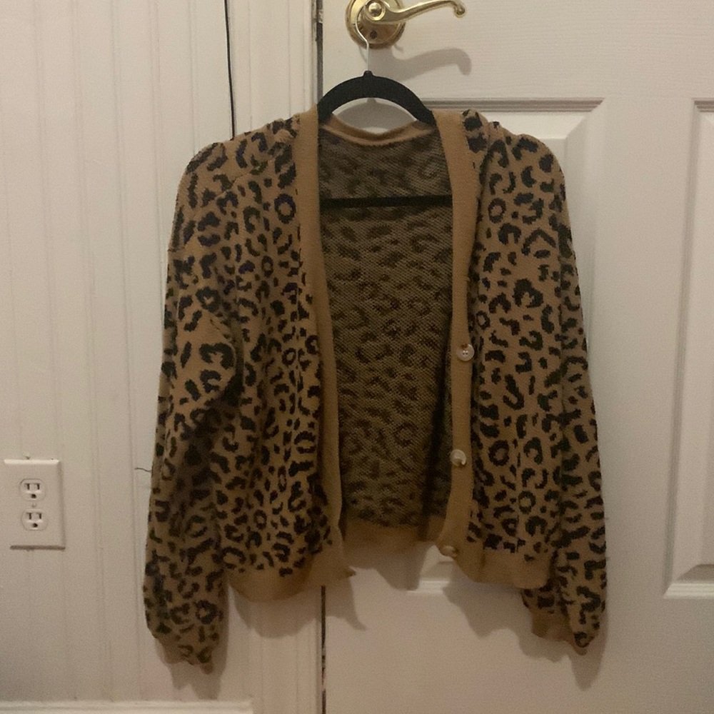 🤎Shein chetah print cardigan 🤎